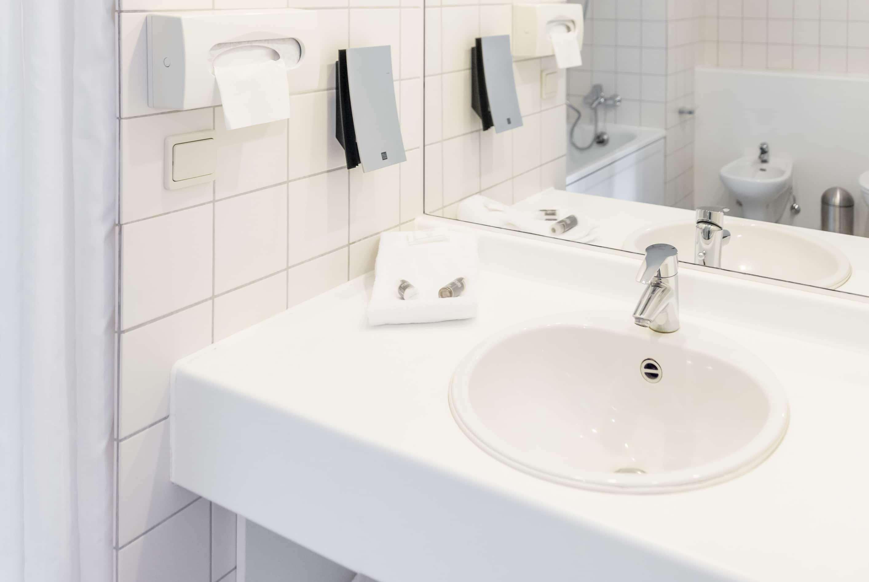 Ramada By Wyndham Flensburg City מראה חיצוני תמונה
