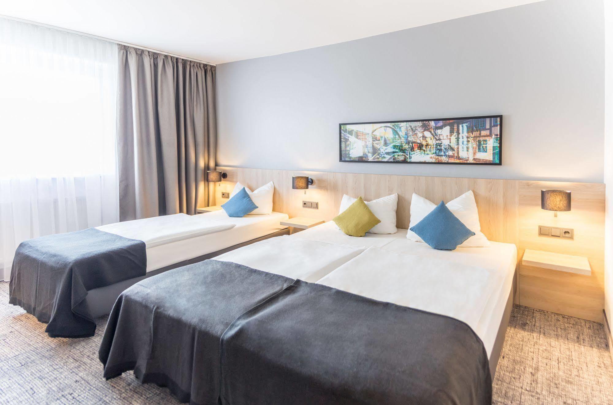 Ramada By Wyndham Flensburg City מראה חיצוני תמונה